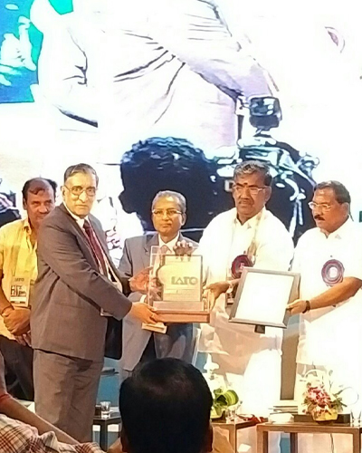 Hall of Fame presented to Mr. Suresh Periwal in 32th IATO Annual Convention